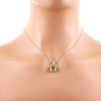 2.60ct Peridot and Diamond Pendant - 6