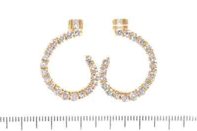 3.11ct Round Diamond Earrings - 2