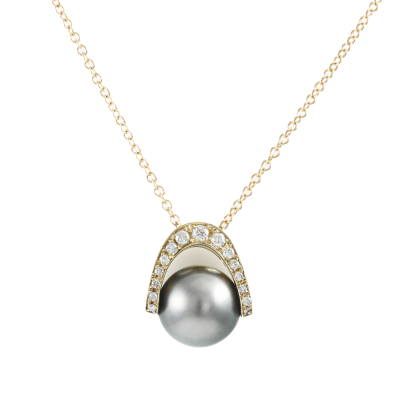 11.7mm Pearl & Diamond Pendant