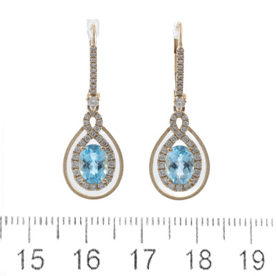 1.83ct Topaz and Diamond Earrings - 4