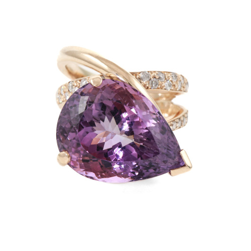 21.00ct Amethyst and Diamond Ring