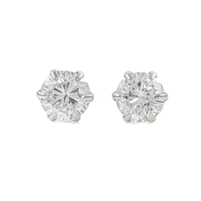 0.84ct Round Diamond Studs