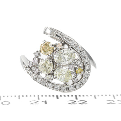 1.48ct Yellow, Pink & White Diamond Ring - 4