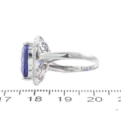 6.40ct Tanzanite and Diamond Ring - 3