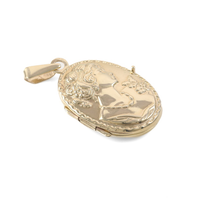 9ct Yellow Gold Locket - 6