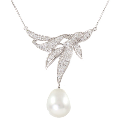 11.6mm South Sea Pearl & Diamond Pendant