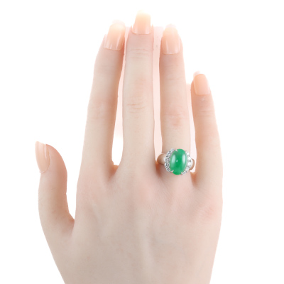 6.20ct Jade and Diamond Ring - 7