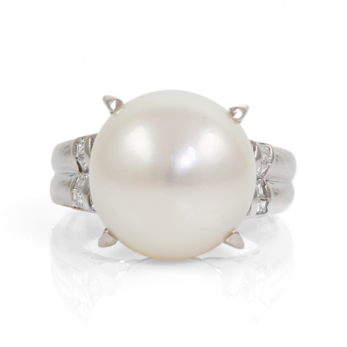 14.5mm South Sea Pearl & Diamond Ring